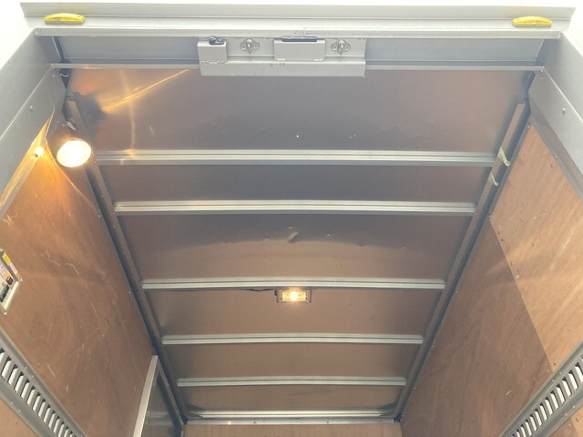 トヨタダイナアルミバン小型（2t・3t）[写真26]