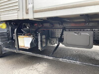 日産アトラスアルミバン小型（2t・3t）[写真09]