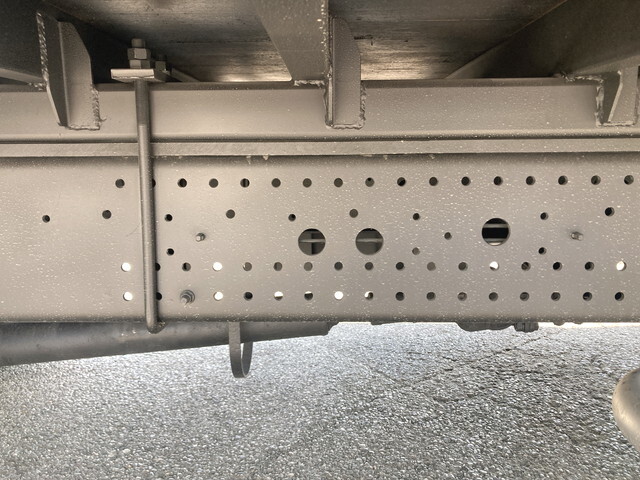 いすゞフォワードセルフクレーン4段中型（4t）[写真24]