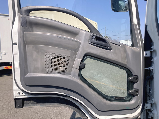 いすゞフォワードセルフクレーン4段中型（4t）[写真29]