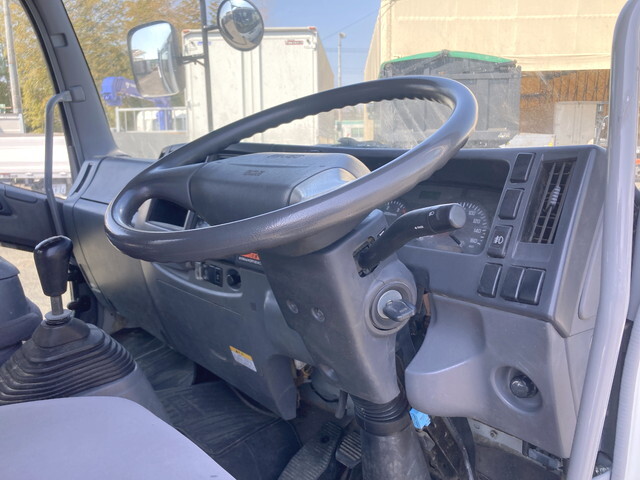 いすゞフォワードセルフクレーン4段中型（4t）[写真34]