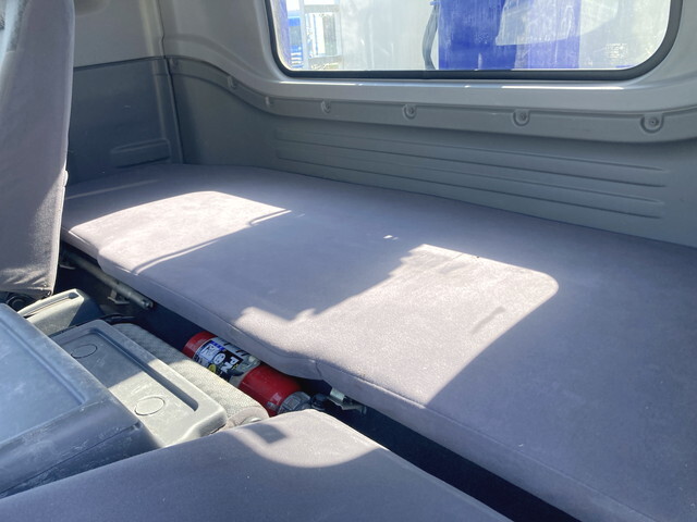 いすゞフォワードセルフクレーン4段中型（4t）[写真36]