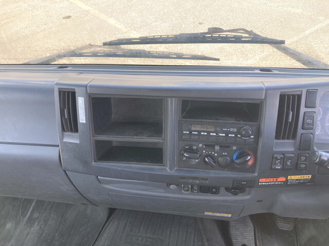 いすゞフォワードセルフクレーン4段中型（4t）[写真37]