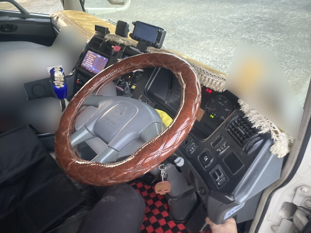 三菱ふそうスーパーグレートダンプ大型（10t）[写真34]