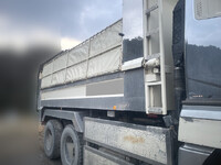 三菱ふそうスーパーグレートダンプ大型（10t）[写真06]