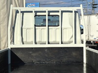 三菱ふそうキャンター平ボディ小型（2t・3t）[写真17]