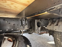 三菱ふそうキャンター平ボディ小型（2t・3t）[写真22]