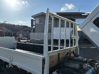 三菱ふそうキャンター平ボディ小型（2t・3t）[写真23]