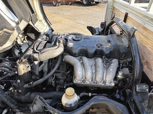 三菱ふそうキャンター平ボディ小型（2t・3t）[写真25]