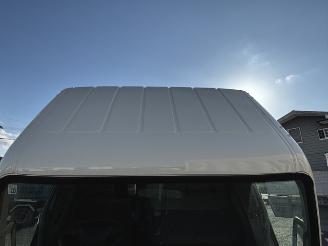 三菱ふそうキャンター平ボディ小型（2t・3t）[写真26]