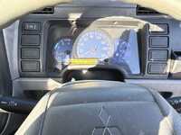 三菱ふそうキャンター平ボディ小型（2t・3t）[写真32]