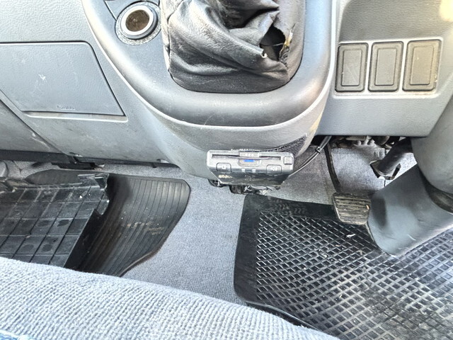 三菱ふそうキャンター平ボディ小型（2t・3t）[写真33]