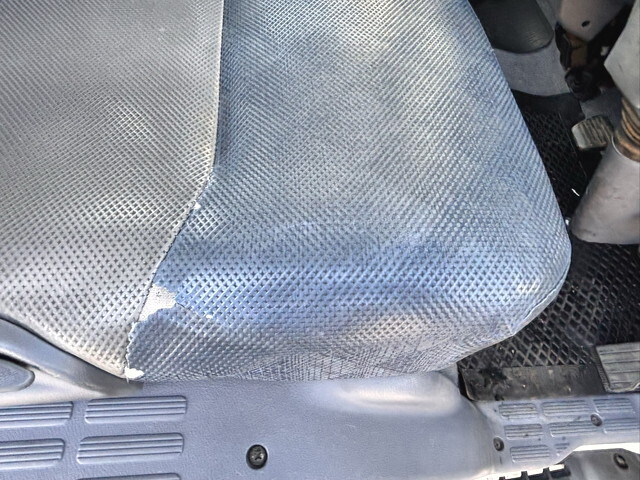 三菱ふそうキャンター平ボディ小型（2t・3t）[写真39]