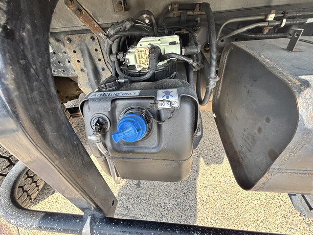 三菱ふそうキャンター冷凍車（冷蔵車）小型（2t・3t）[写真18]