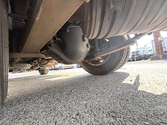 三菱ふそうキャンター冷凍車（冷蔵車）小型（2t・3t）[写真24]