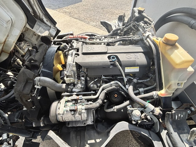 三菱ふそうキャンター冷凍車（冷蔵車）小型（2t・3t）[写真26]