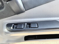 三菱ふそうキャンター冷凍車（冷蔵車）小型（2t・3t）[写真29]