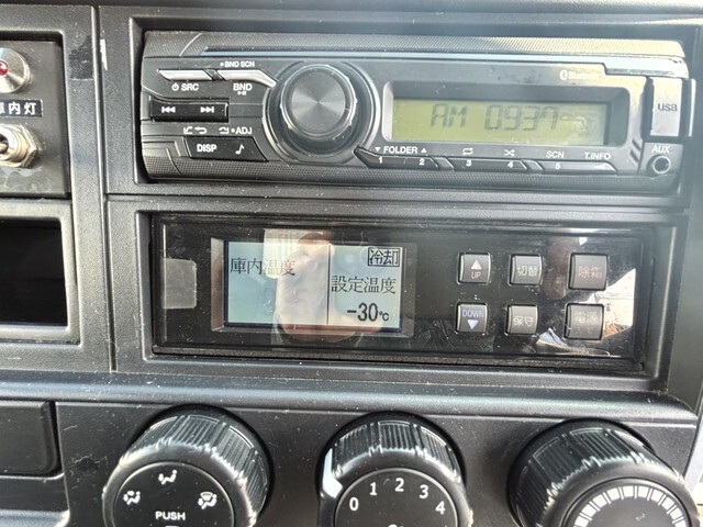 三菱ふそうキャンター冷凍車（冷蔵車）小型（2t・3t）[写真34]