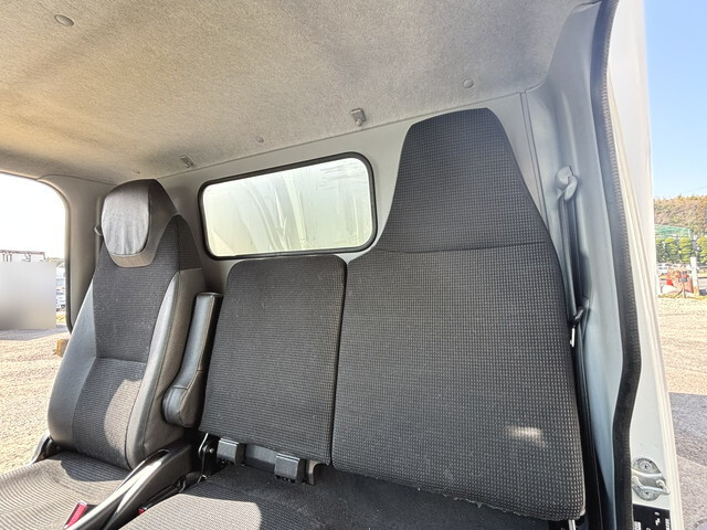 三菱ふそうキャンター冷凍車（冷蔵車）小型（2t・3t）[写真39]