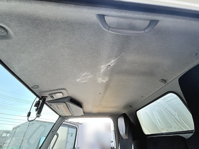 三菱ふそうキャンター冷凍車（冷蔵車）小型（2t・3t）[写真40]