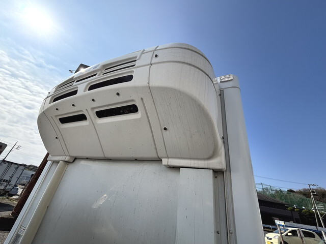 三菱ふそうキャンター冷凍車（冷蔵車）小型（2t・3t）[写真07]