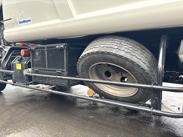 日野デュトロパッカー車（塵芥車）小型（2t・3t）[写真26]