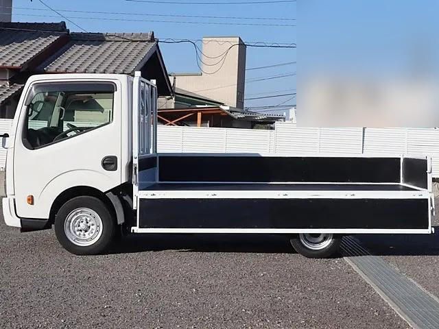 日産アトラス平ボディ小型（2t・3t）[写真10]