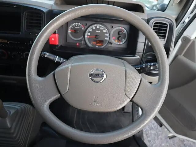 日産アトラス平ボディ小型（2t・3t）[写真28]