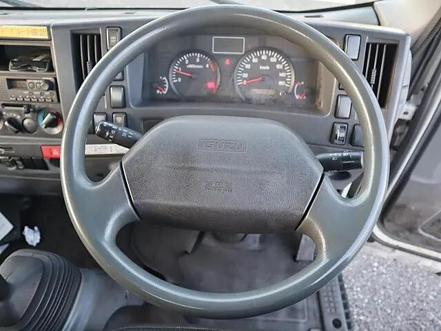 いすゞエルフ平ボディ小型（2t・3t）[写真04]