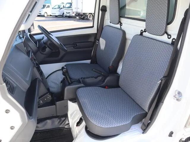 その他のメーカーその他の車種冷凍車（冷蔵車）小型（2t・3t）[写真33]