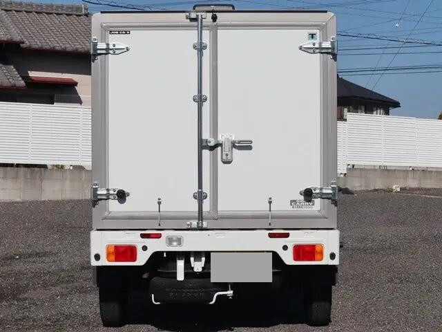 その他のメーカーその他の車種冷凍車（冷蔵車）小型（2t・3t）[写真04]