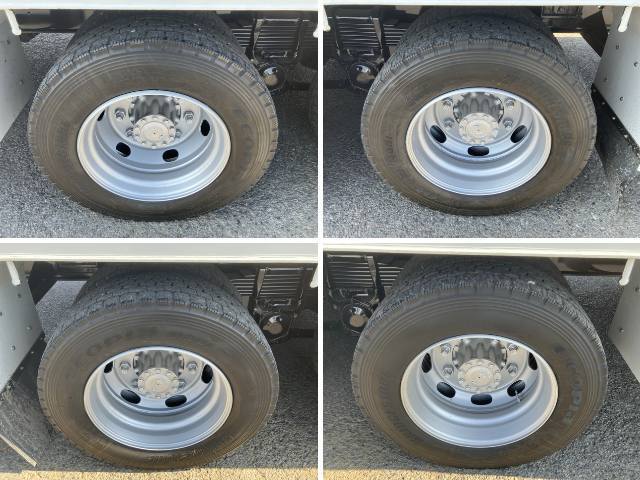 日野レンジャーセルフクレーン4段増トン（6t・8t）[写真23]