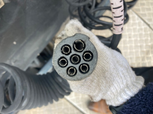 いすゞギガトレーラーヘッド（トラクターヘッド）大型（10t）[写真11]