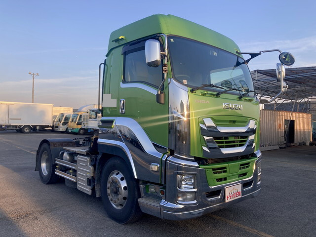 いすゞギガトレーラーヘッド（トラクターヘッド）大型（10t）[写真03]