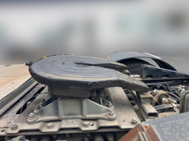 いすゞギガトレーラーヘッド（トラクターヘッド）大型（10t）[写真05]