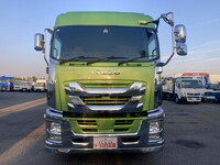 いすゞギガトレーラーヘッド（トラクターヘッド）大型（10t）[写真08]