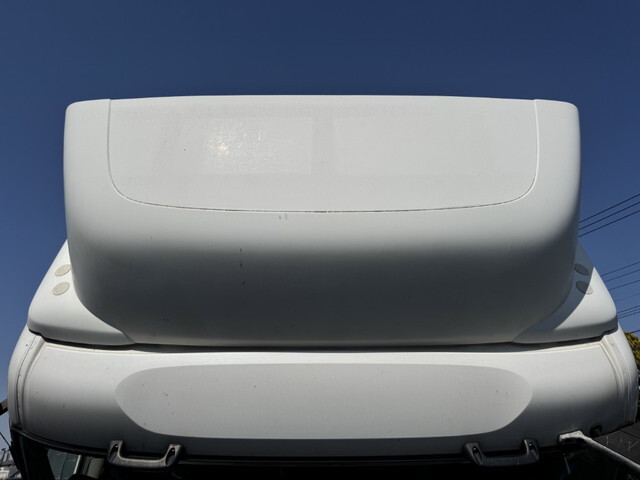 UDトラックスクオン冷蔵冷凍ウイング大型（10t）[写真17]