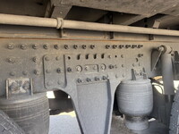 UDトラックスクオン冷蔵冷凍ウイング大型（10t）[写真26]