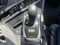 UDトラックスクオン冷蔵冷凍ウイング大型（10t）[写真34]