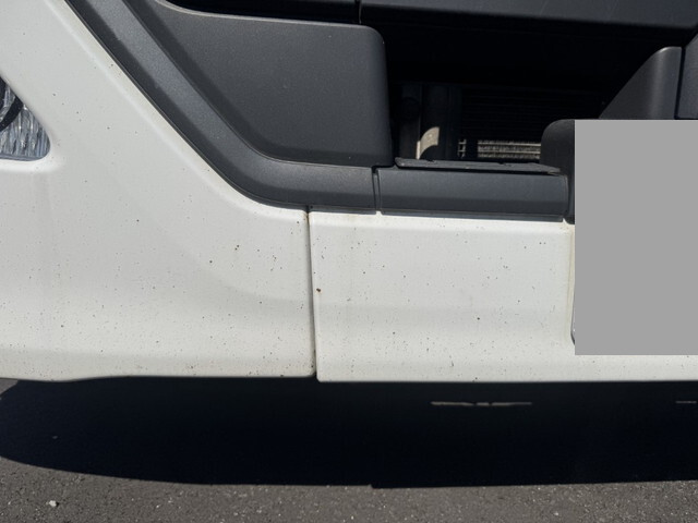 UDトラックスクオン冷蔵冷凍ウイング大型（10t）[写真37]