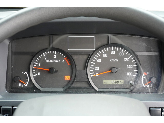 いすゞエルフダブルキャブ（Wキャブ）小型（2t・3t）[写真13]