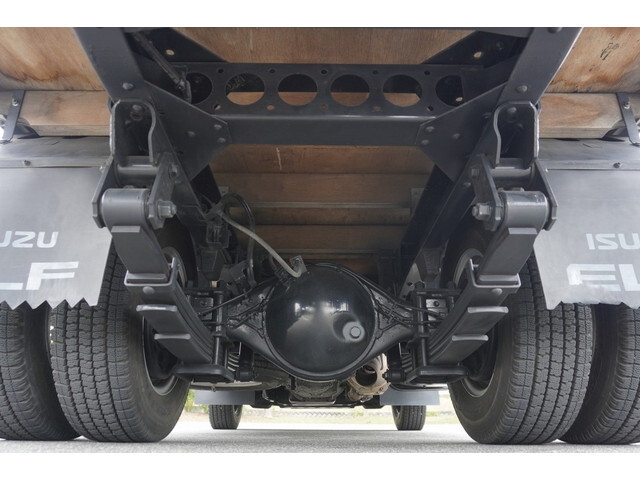 いすゞエルフダブルキャブ（Wキャブ）小型（2t・3t）[写真14]