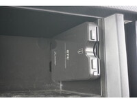 いすゞエルフダブルキャブ（Wキャブ）小型（2t・3t）[写真35]