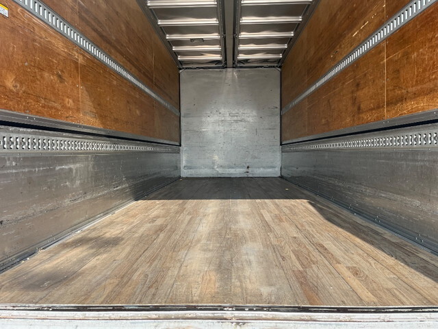 いすゞフォワードアルミウイング中型（4t）[写真04]