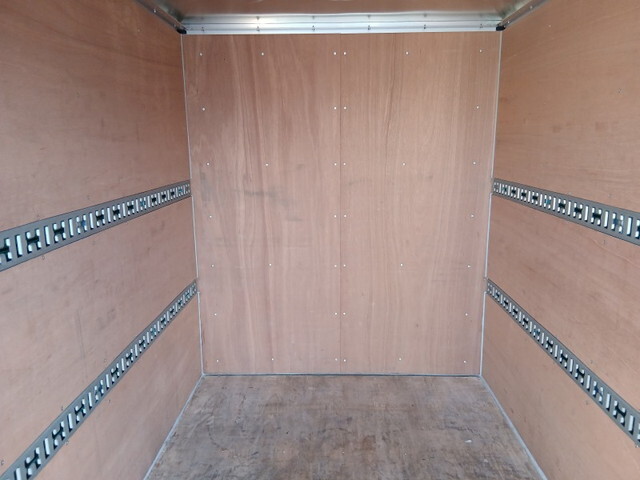 三菱ふそうキャンターアルミバン小型（2t・3t）[写真13]