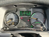 三菱ふそうキャンターアルミバン小型（2t・3t）[写真17]