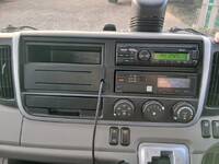 三菱ふそうキャンターアルミバン小型（2t・3t）[写真20]