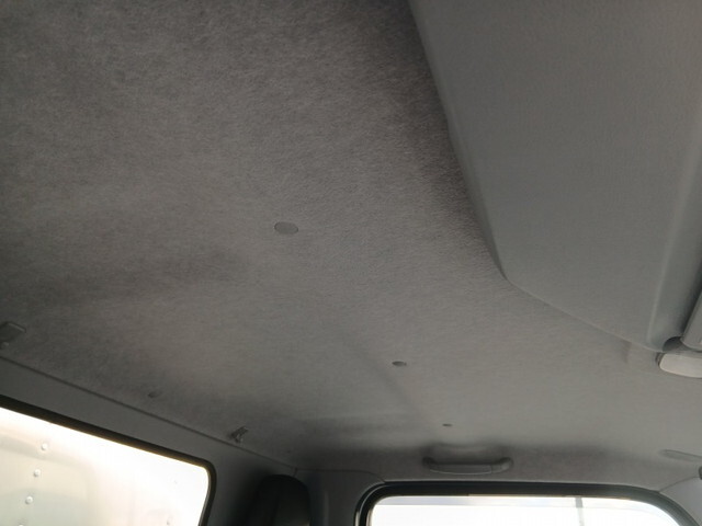 三菱ふそうキャンターアルミバン小型（2t・3t）[写真23]