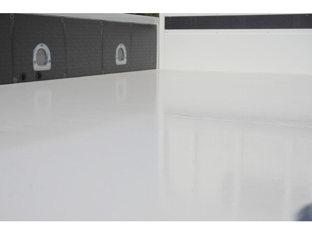 日野デュトロ平ボディ小型（2t・3t）[写真10]