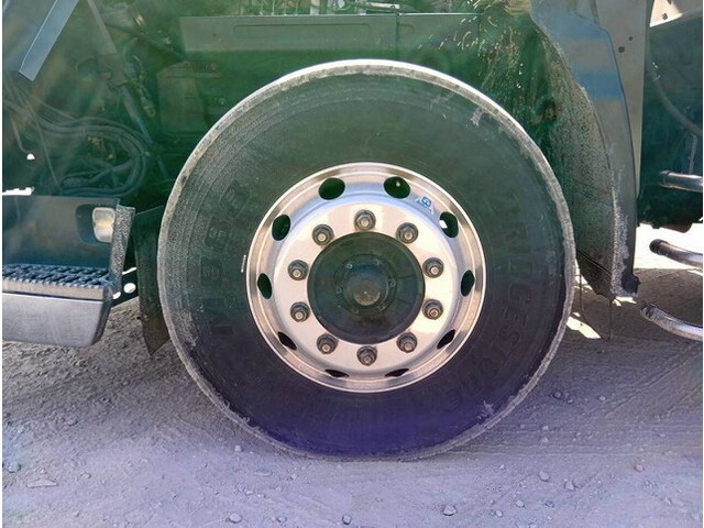 いすゞギガ冷凍車（冷蔵車）大型（10t）[写真28]